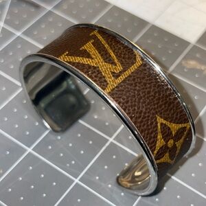 Designer Cuff Bracelets- Classic GG/LV Monogram Cuff Bracelet